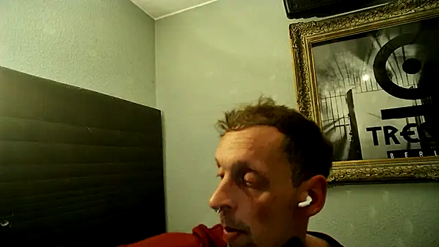 Snapshot of pillepallex84x chatting on 10.20.25 pillepallex84x online show from 10.20.25