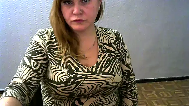 DaniellaKiss online show from 02.11.25