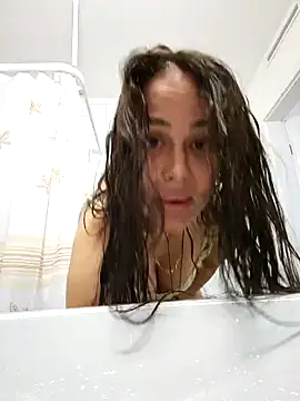 Liilii22 online show from 12.06.24