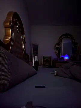 Liilii22 online show from 12.07.24