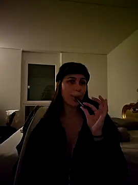 Liilii22 online show from 01.31.25