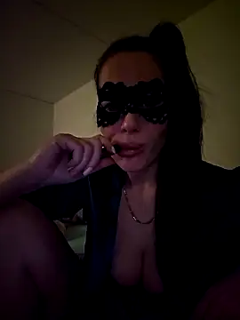 Liilii22 online show from 02.10.25