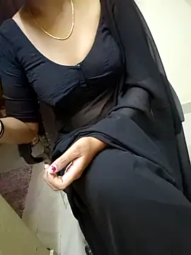 Snapshot of Roja-Telugu777 chatting on 03.11.25 Roja-Telugu777 online show from 03.11.25