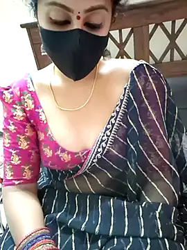 Snapshot of Roja-Telugu777 chatting on 10.09.25 Roja-Telugu777 online show from 10.09.25