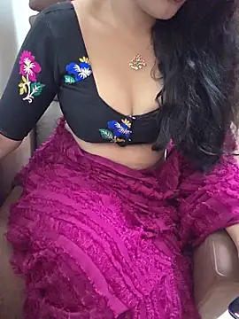 Snapshot of Roja-Telugu777 chatting on 05.27.26 Roja-Telugu777 online show from 05.27.26