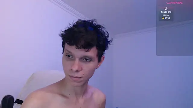 Snapshot of bryamado69 chatting on 04.18.26 bryamado69 online show from 04.18.26