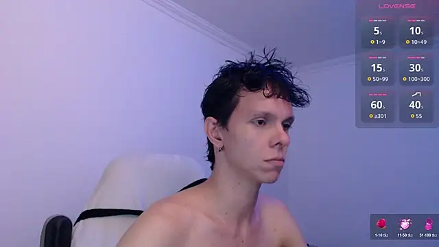 Snapshot of bryamado69 chatting on 04.19.26 bryamado69 online show from 04.19.26