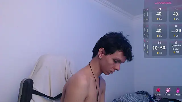 Snapshot of bryamado69 chatting on 04.27.26 bryamado69 online show from 04.27.26