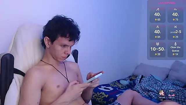Snapshot of bryamado69 chatting on 04.28.26 bryamado69 online show from 04.28.26
