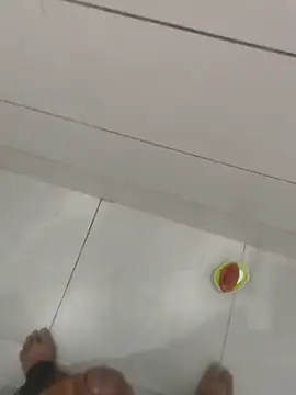 Gururonny07 online show from 10.26.25