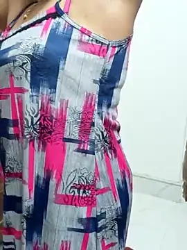 Snapshot of BongQueen9 chatting on 02.25.26 BongQueen9 online show from 02.25.26