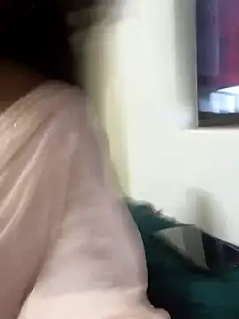 Snapshot of BongQueen9 chatting on 05.24.26 BongQueen9 online show from 05.24.26