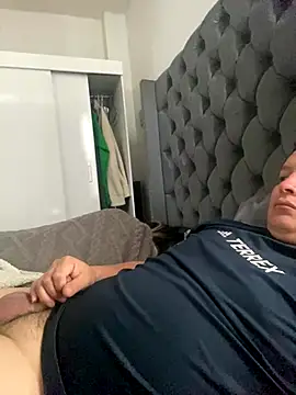 Snapshot of becal chatting on 10.28.25 becal online show from 10.28.25