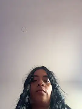 Laura fernandezII online show from 11.03.25