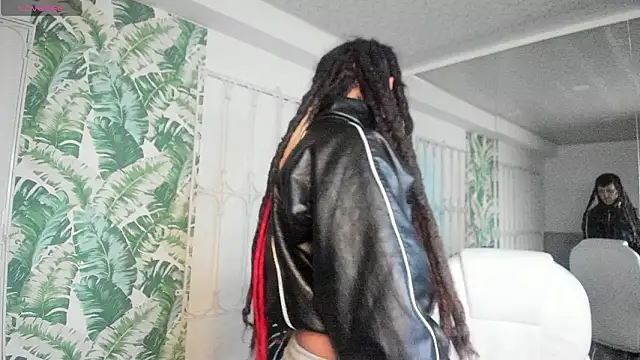 Snapshot of _sharlotte777 chatting on 02.16.26 sharlotte777 online show from 02.16.26