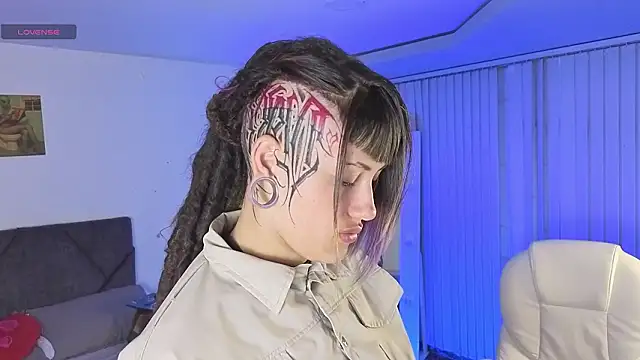 Snapshot of _sharlotte777 chatting on 02.27.26 sharlotte777 online show from 02.27.26