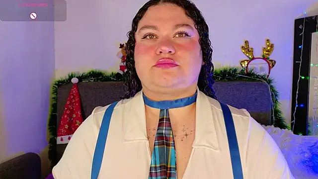 lunitaa0 online show from 12.17.25