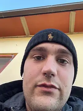 Snapshot of ErPumas126 chatting on 12.12.24 ErPumas126 online show from 12.12.24