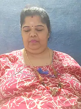 Snapshot of tamilthanushri chatting on 05.10.26 tamilthanushri online show from 05.10.26