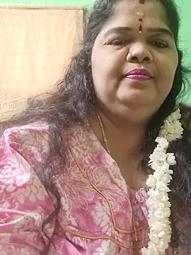 Snapshot of tamilthanushri chatting on 06.28.26 tamilthanushri online show from 06.28.26