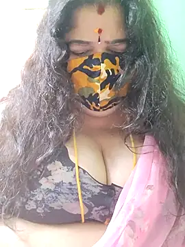 Snapshot of tamilthanushri chatting on 07.05.26 tamilthanushri online show from 07.05.26