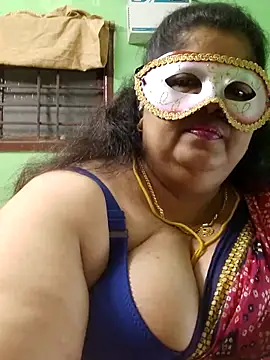 Snapshot of tamilthanushri chatting on 07.15.26 tamilthanushri online show from 07.15.26