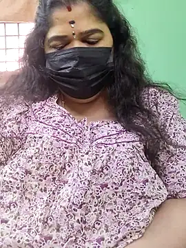 Snapshot of tamilthanushri chatting on 07.23.26 tamilthanushri online show from 07.23.26