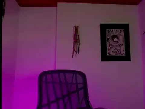 Snapshot of kim_jeins11 chatting on 12.31.24 kim jeins11 online show from 12.31.24