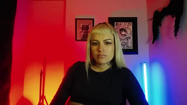 Snapshot of kim_jeins11 chatting on 09.29.25 kim jeins11 online show from 09.29.25