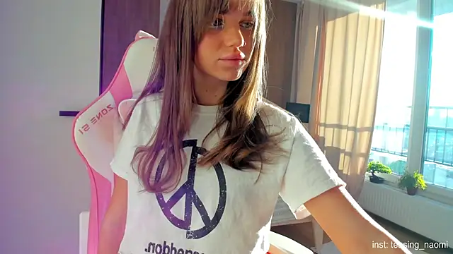 Snapshot of aesthetics__tease chatting on 11.17.25 aesthetics tease online show from 11.17.25