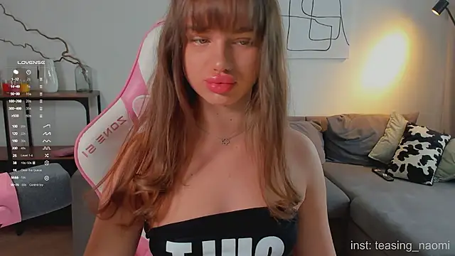 Snapshot of aesthetics__tease chatting on 03.15.26 aesthetics tease online show from 03.15.26