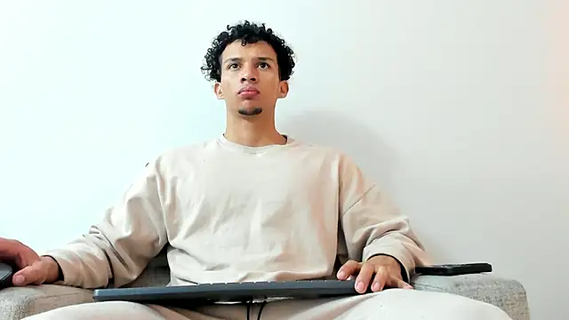 Dominick star online show from 12.21.24