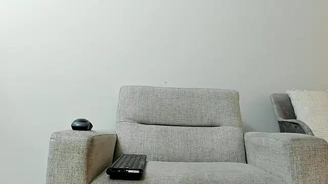 Dominick star online show from 02.02.25