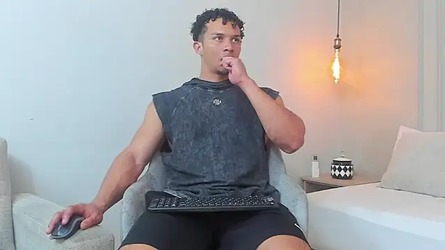 Dominick star online show from 02.08.25