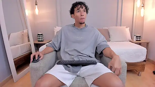 Dominick star online show from 10.31.25