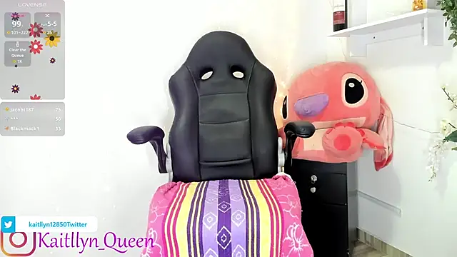 Snapshot of Kaitllyn_Queen chatting on 12.13.25 Kaitllyn Queen online show from 12.13.25