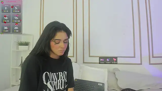 Snapshot of natalia_aguirre1 chatting on 02.07.25 natalia aguirre1 online show from 02.07.25