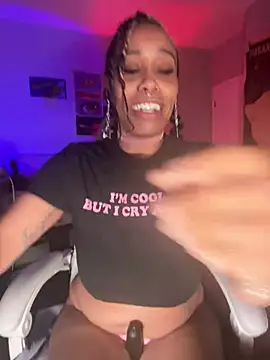 loveluna8 online show from 03.20.25