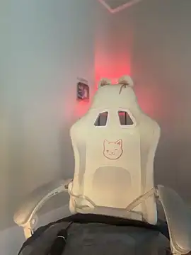 loveluna8 online show from 03.04.26