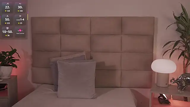 lexiee grey  online show from 03.31.26