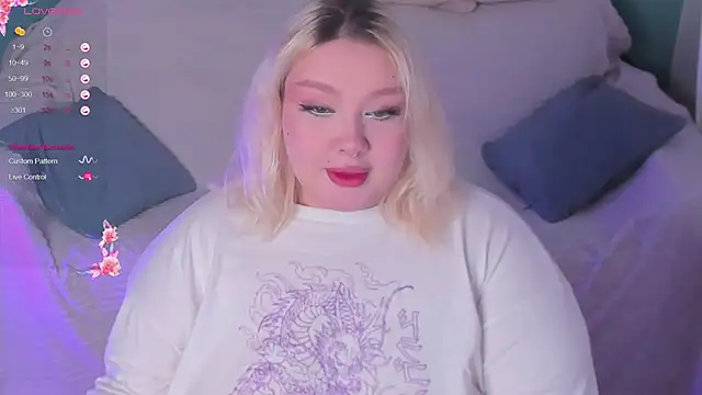 LilyBelll online show from 02.11.25