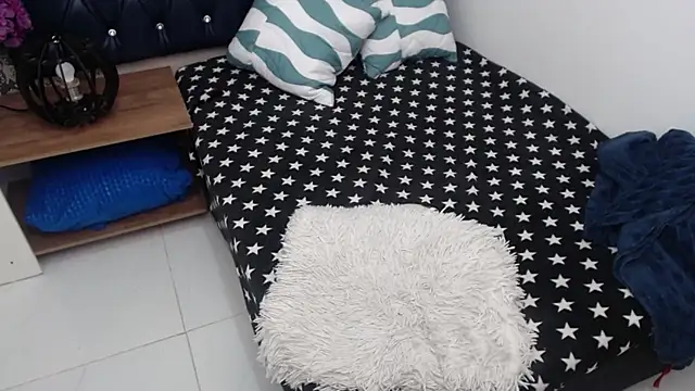 Scarlett Keaton online show from 12.14.25