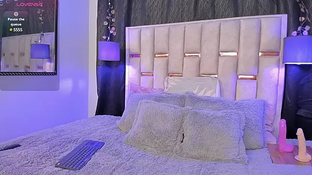 Nathan Smith  online show from 02.28.25