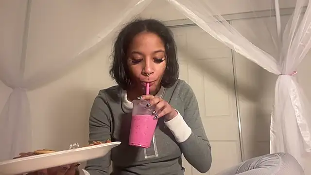 shandiloveslemonss online show from 12.16.25