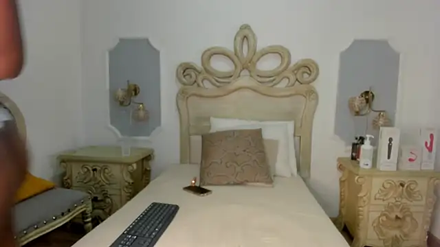  chloe adams online show from 04.03.26