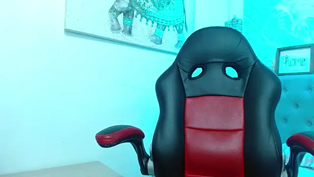 Snapshot of violletha chatting on 11.27.25 violletha online show from 11.27.25