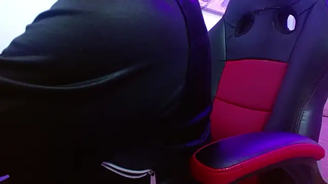 Snapshot of violletha chatting on 02.03.26 violletha online show from 02.03.26