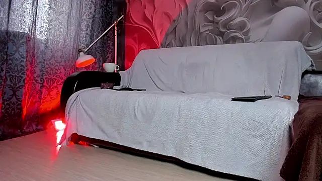 IrenePearcy online show from 02.13.25