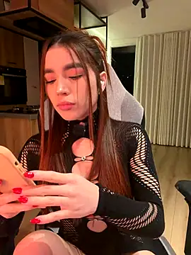 carolynnetrujillo online show from 01.06.26