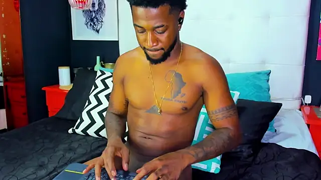 Snapshot of Drake_Nassir4 chatting on 12.28.24 Drake Nassir4 online show from 12.28.24